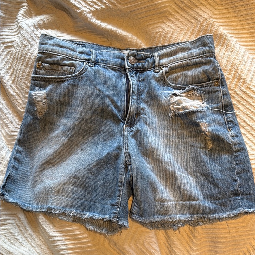 Garage boyfriend Distressed Jean Shorts Raw Hem